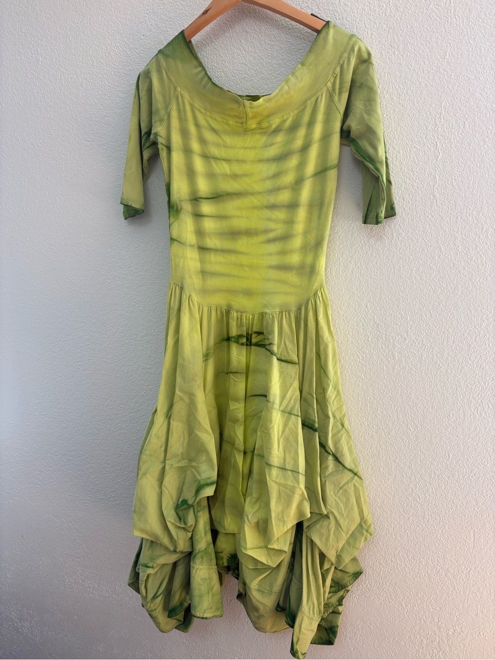 Light Green Tie-Dye Midi Dress with Bubble Hem - Picture 2 of 3